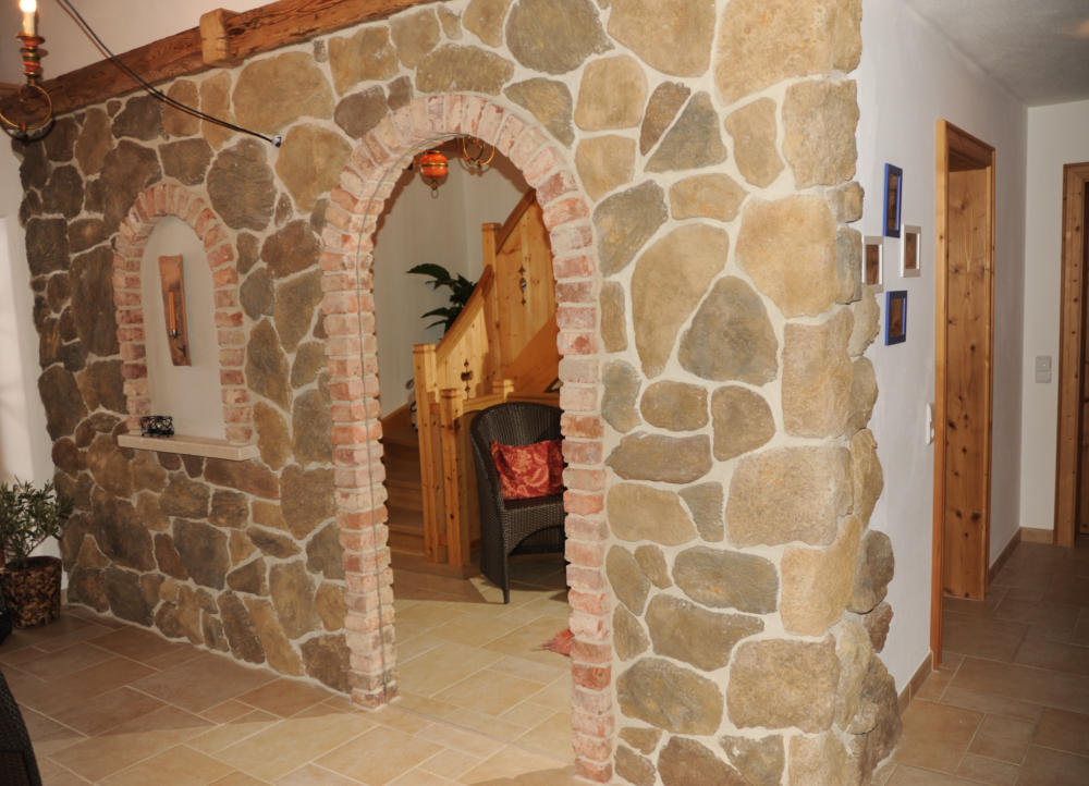 Detailansicht aus der Ausstellung: Cotto & Terrakotta